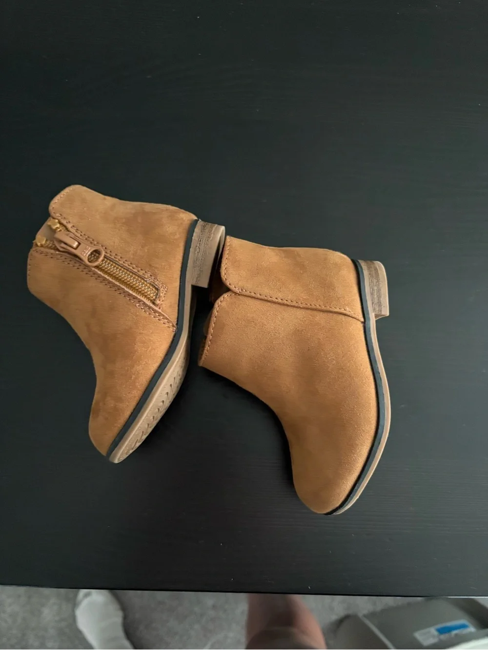 5c Chelsea boots